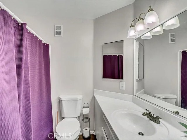 Building Photo - 1200 Gaviota Ave