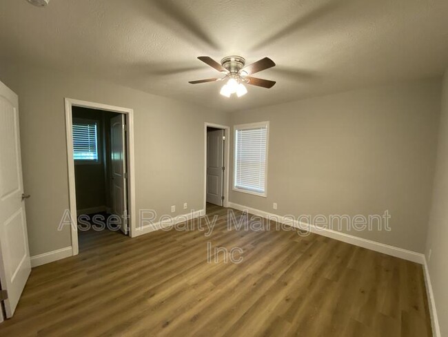 Building Photo - 252-254 Highland Avenue - 254