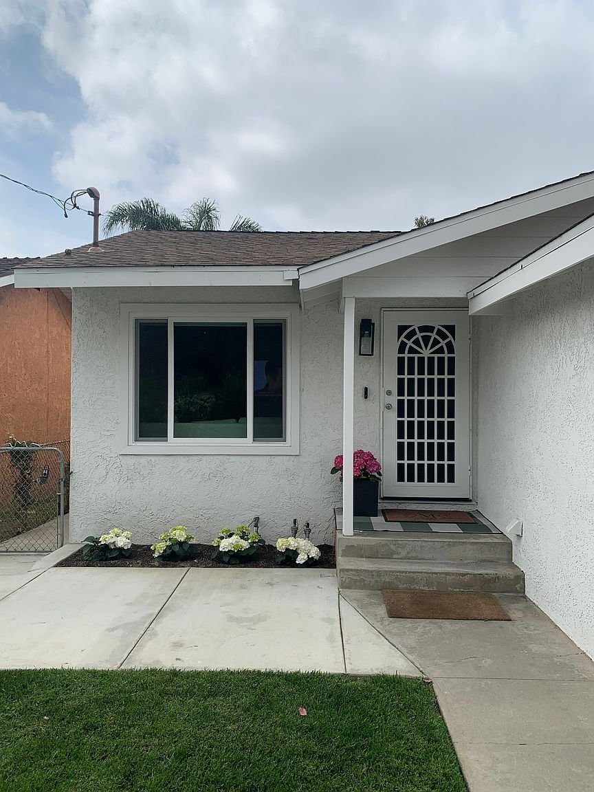 Building Photo - 256 W Lomita Blvd
