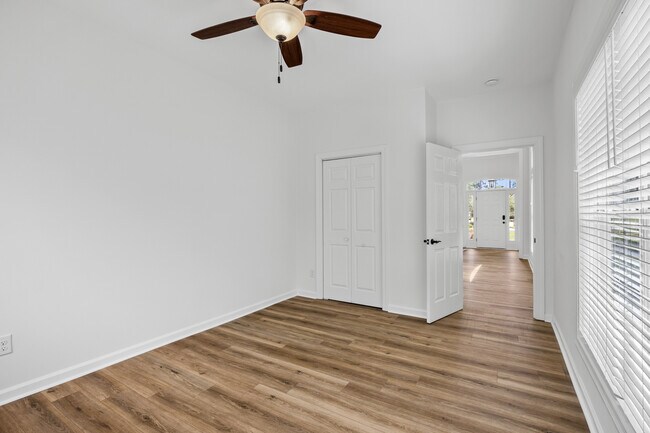 Building Photo - 32 Weatherby Cir