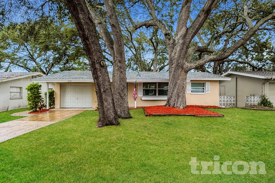 Primary Photo - 1430 Thames Ln