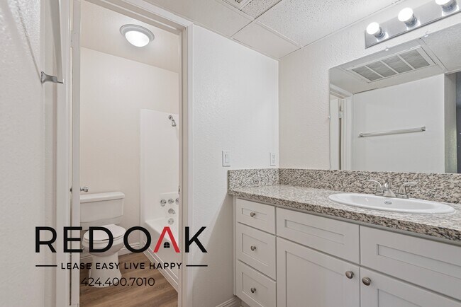 Building Photo - 17830 1/3 Sherman Way -325