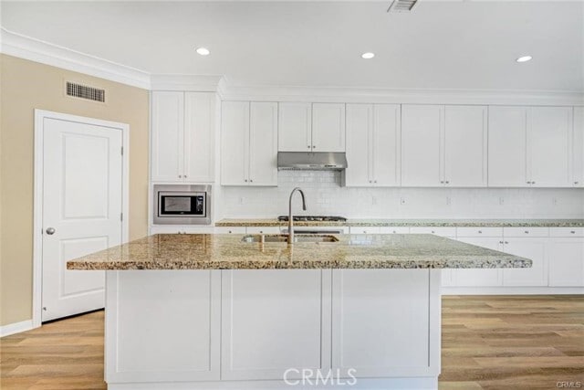 Building Photo - 64 Ashdale