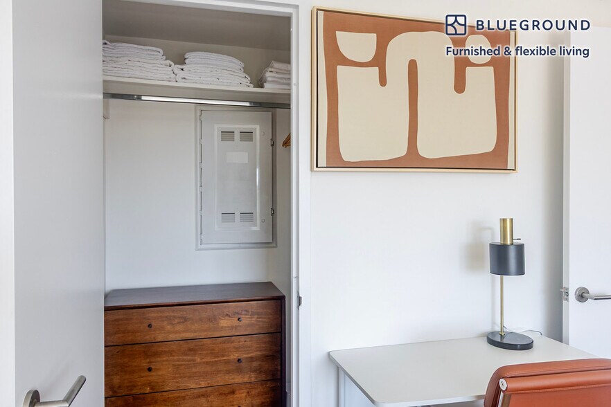 Building Photo - 325 Lafayette Ave