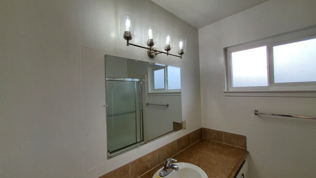 Building Photo - 6988 McQuillan Cir