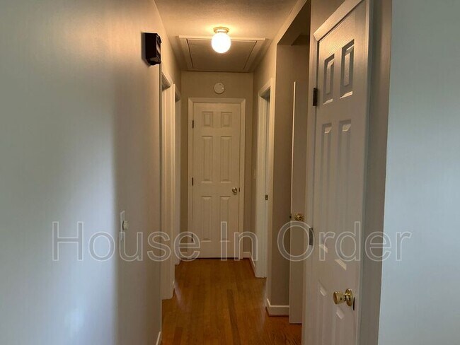Building Photo - 6 Forge Dr