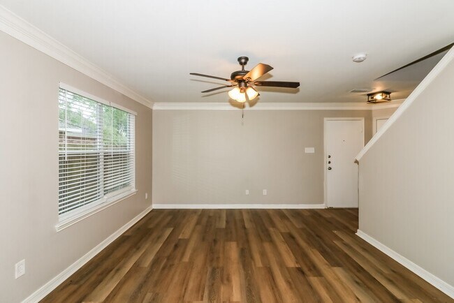 Building Photo - 12807 Colony Heath Ln