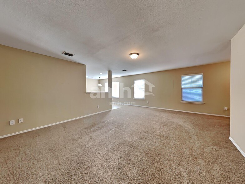 Building Photo - 1809 Trego Dr