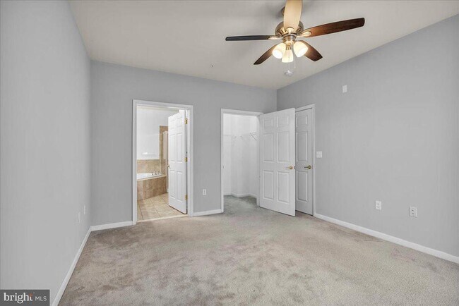 Building Photo - 4023 Derby Ct