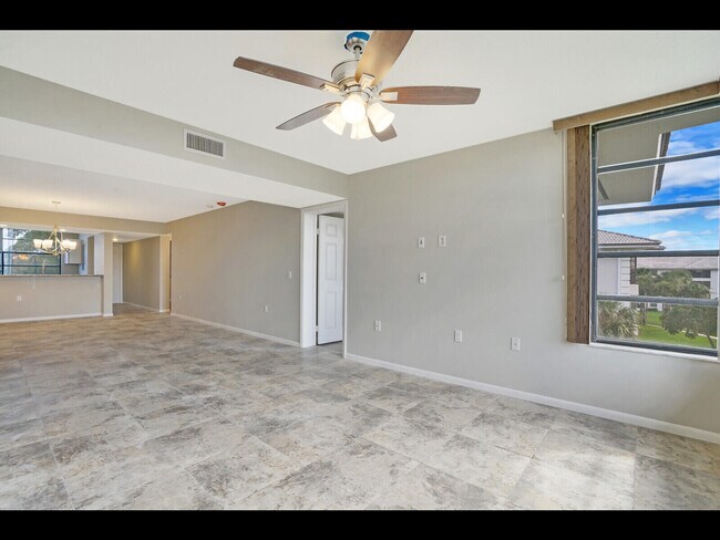 Building Photo - 3636 Whitehall Dr