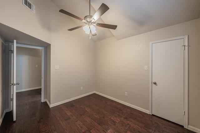 Building Photo - 6402 Valleybrooke Ct