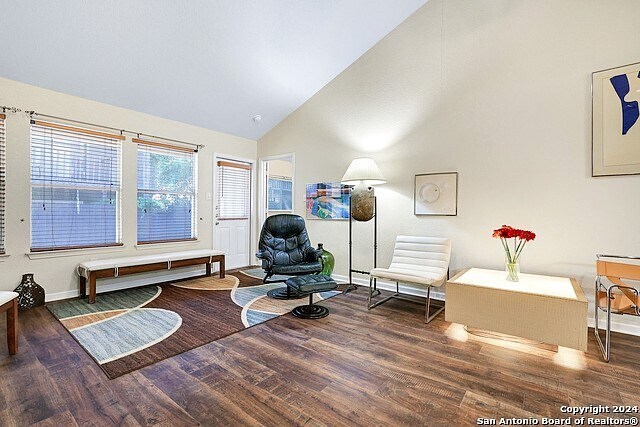 Building Photo - 3202 Eisenhauer Rd