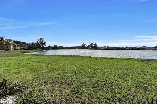 Building Photo - 6715 W 26th Dr