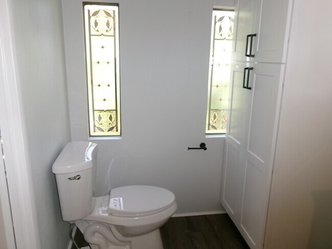 Building Photo - 4 Gentle Ben Path