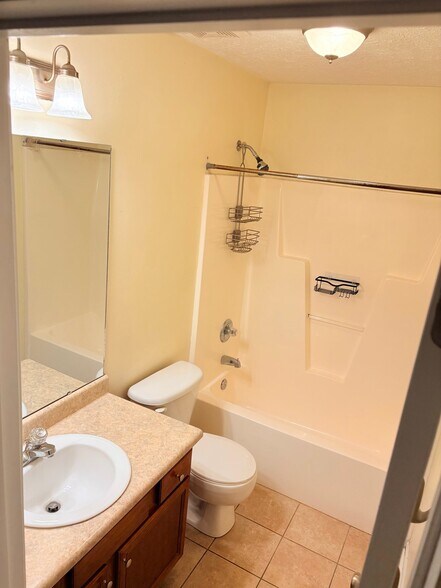 Building Photo - 118 Eastfield Dr