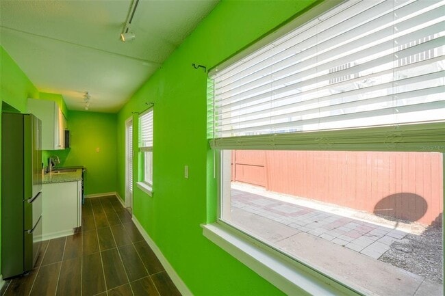 Building Photo - 115 145th Ave