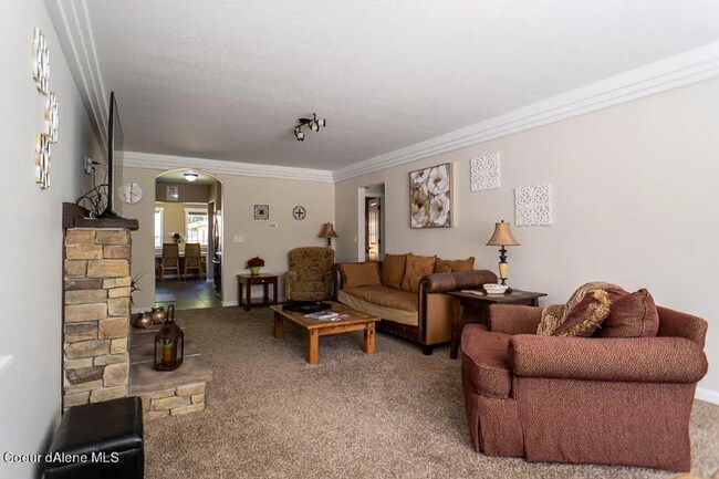 Building Photo - 723 N Government Way