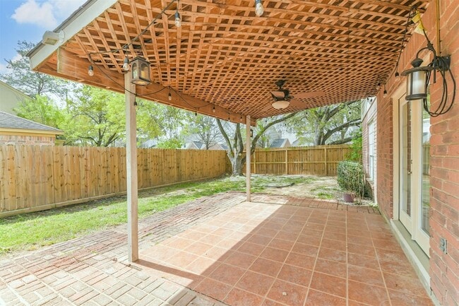 Building Photo - 2711 Weald Way Ct