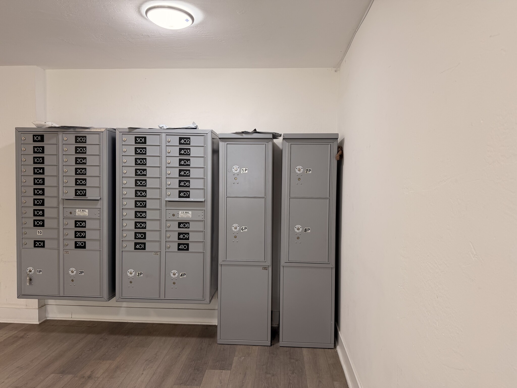 Building Photo - 132 SW 9th St