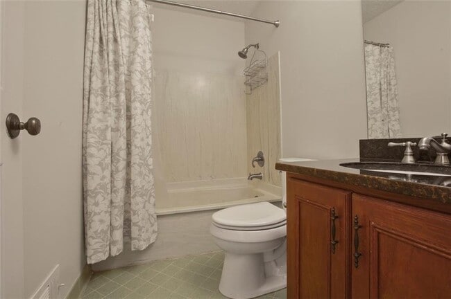 Building Photo - 1445 Land O Lakes Dr