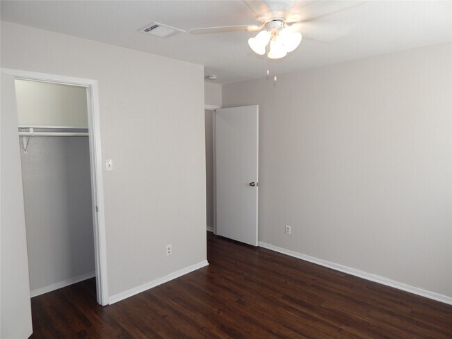 Building Photo - 204 Northpointe Ave