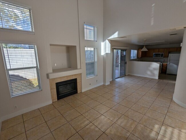 Building Photo - 7233 Pinon Crest Ct
