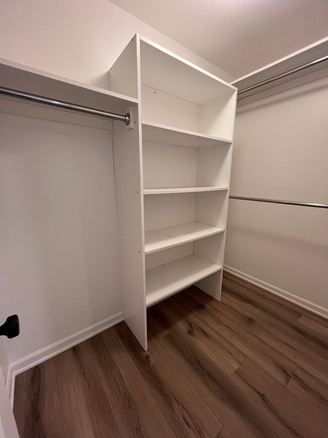 Building Photo - 108 Glengarry Dr