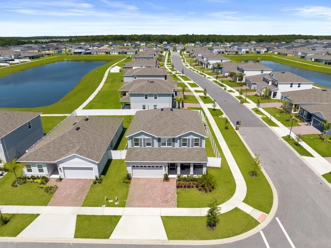 Building Photo - 100 Lavenna Ave