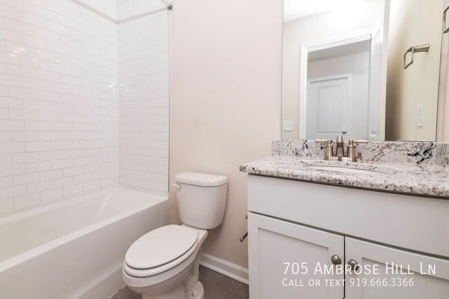 Building Photo - 705 Ambrose Hl Ln