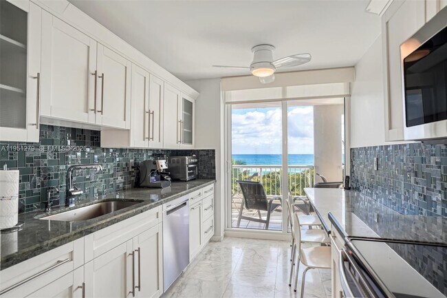 Building Photo - 9341 Collins Ave