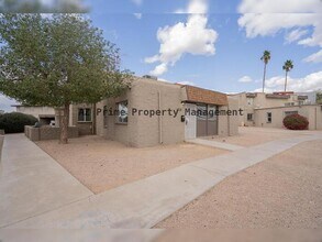 Building Photo - 4719 E Belleview St