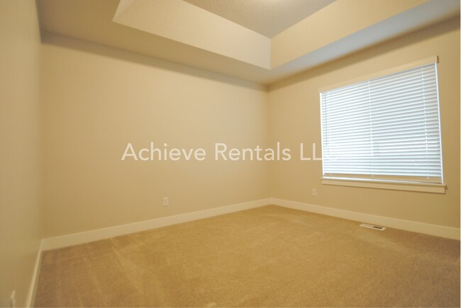 Building Photo - 4067 S 2800 W