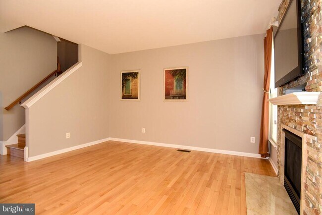 Building Photo - 43265 Morven Square