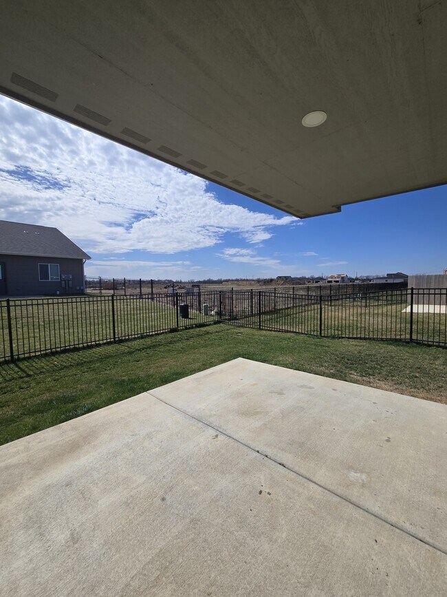 Building Photo - 12195 Fennec