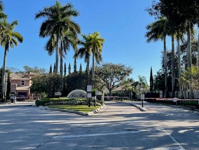 Building Photo - 6352 NW 36th Ave