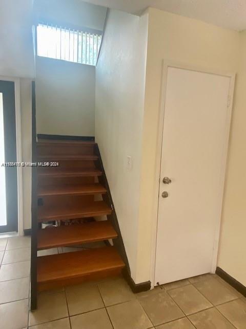 Building Photo - 555 NW 99th Pl