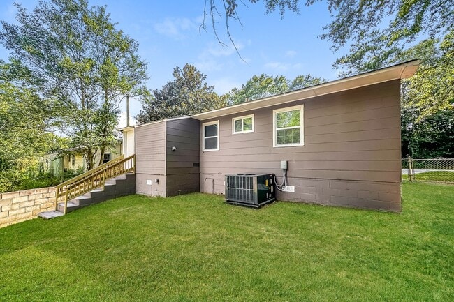 Building Photo - 2908 Margaret Dr