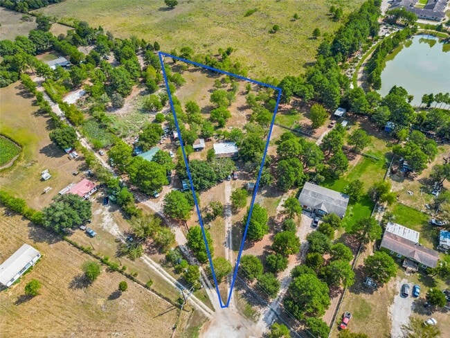 Building Photo - 20314 Great Lake St