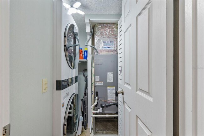 Building Photo - 6277 Bahia Del Mar Blvd S