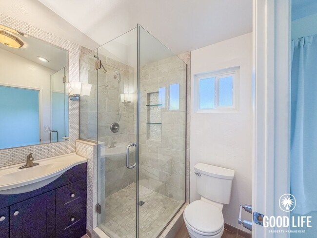 Building Photo - SD: Spacious 4BD/2BA Home in Clairemont with Large Turf Yard, Garage & In-Unit Laundry
