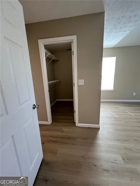Building Photo - 2717 Lake Park Ridge W
