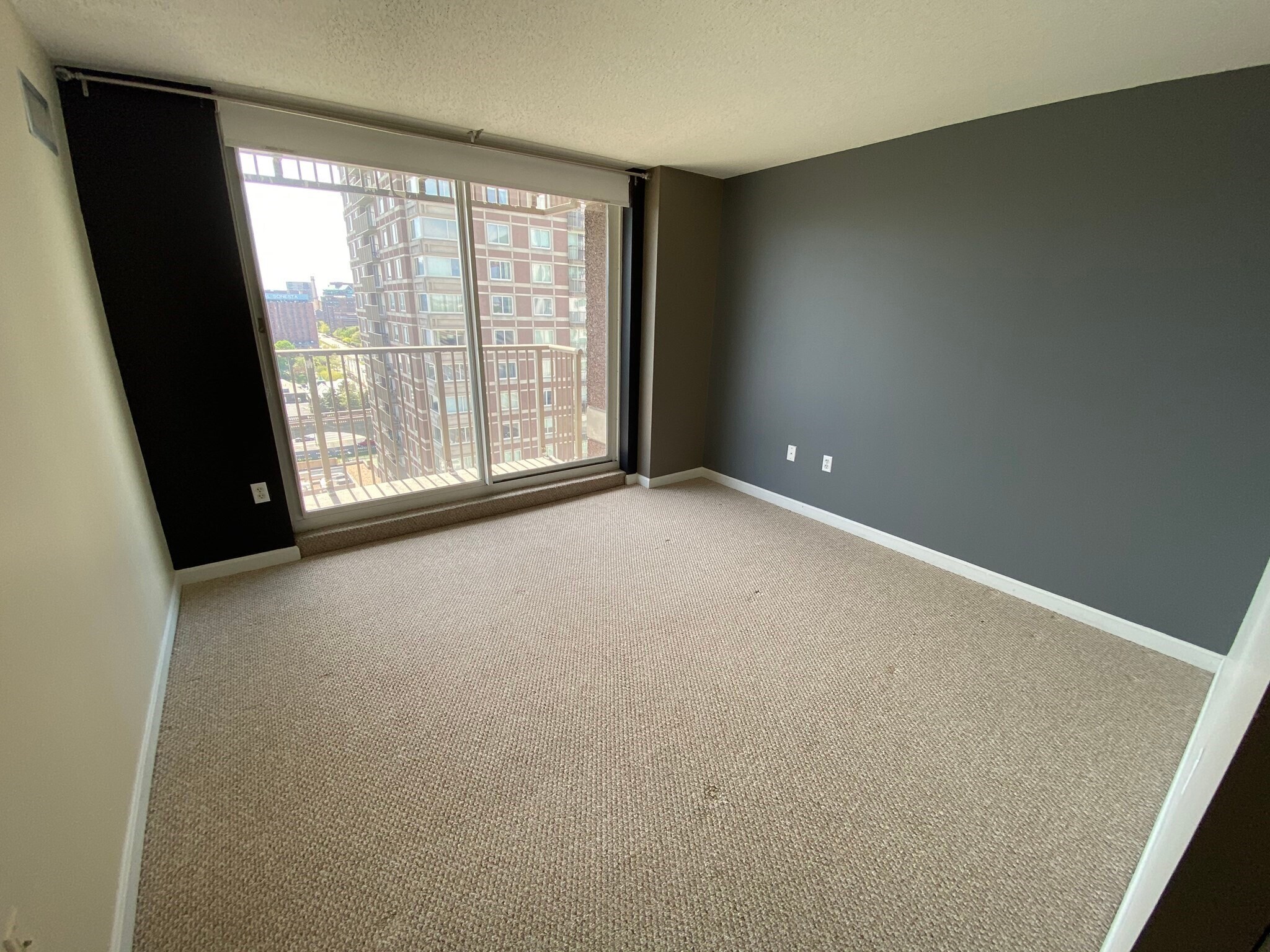 Building Photo - 10 Museum Way