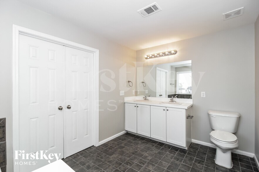 Building Photo - 4346 Alysheba Dr