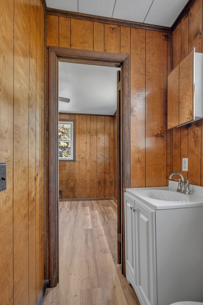 Building Photo - 3 Bed 2 Bath | Wedgewood Houston