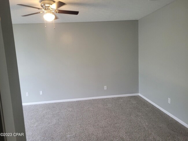 Building Photo - 4083 Woodridge Pl