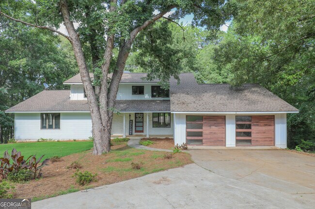 Building Photo - 212 Southland Dr