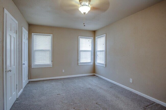 Building Photo - 3 Bedroom 1 bath in the Heart of Lubbock!
