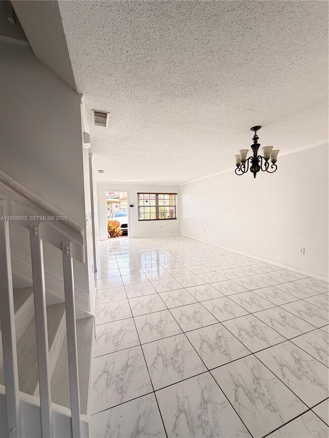 Building Photo - 6880 SW 158th Ct