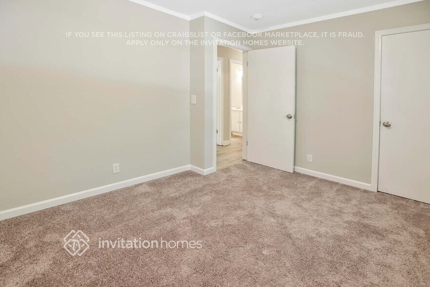 Building Photo - 3035 Kingston Ct