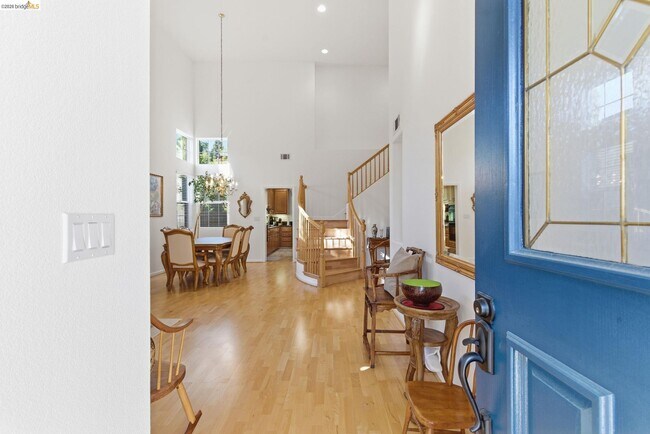 Building Photo - 257 Golf Links St